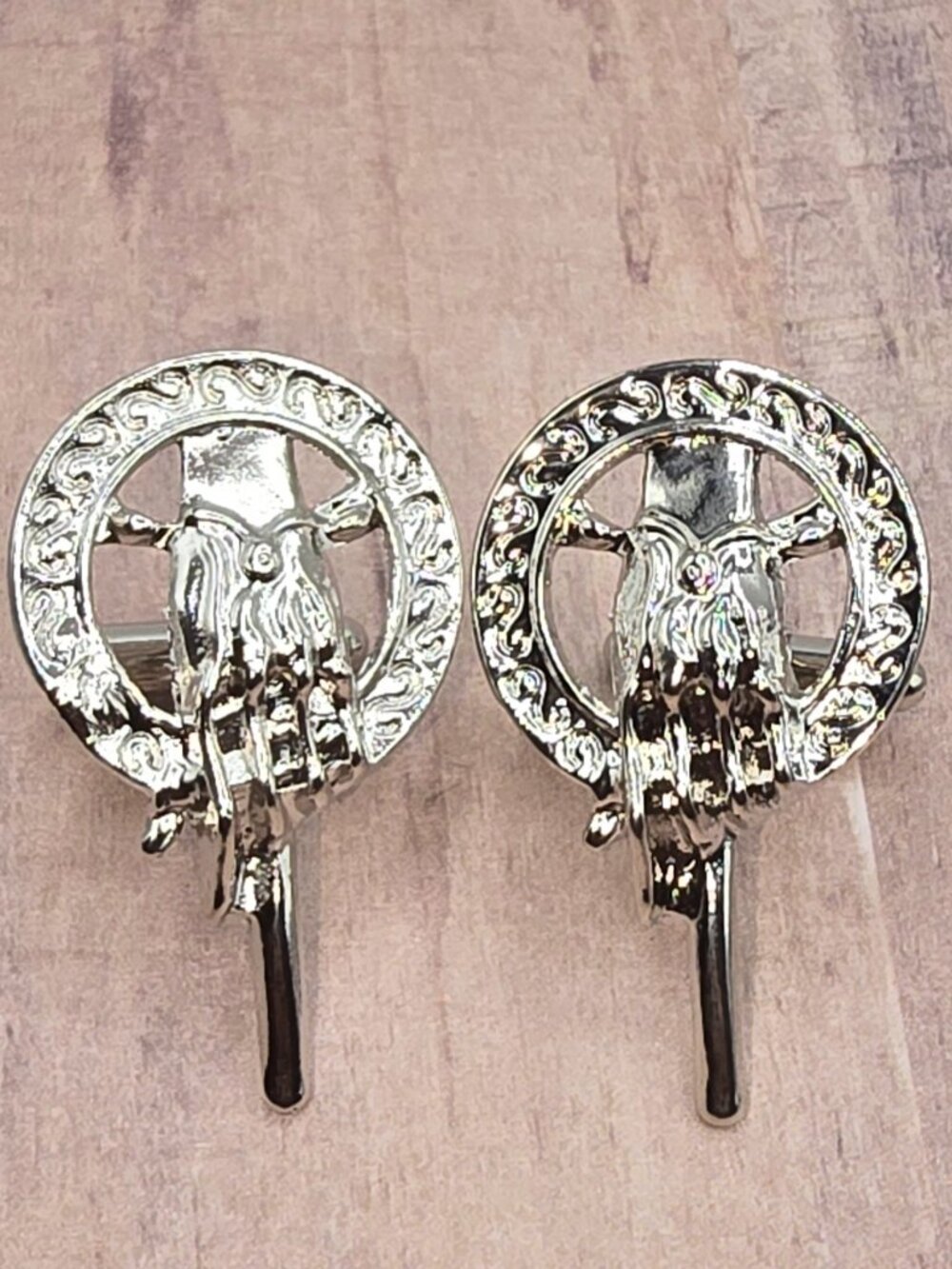 Game of Thrones Hand of The King Enamel Metal Cufflinks Silver